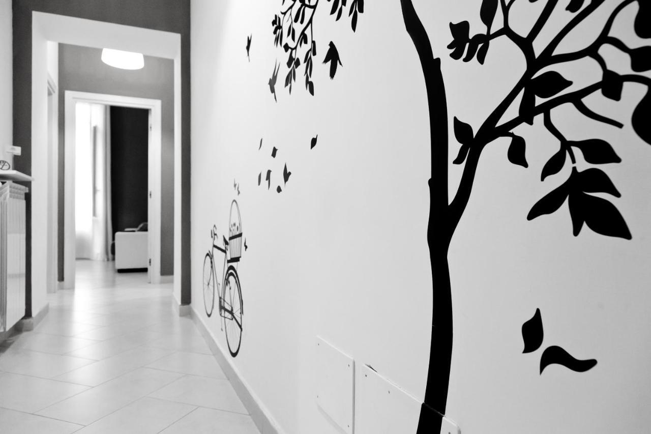 Le Corti Di Napoli Apartments Экстерьер фото